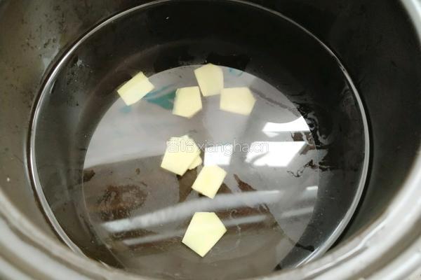 茯苓姬松茸排骨汤的做法图解9