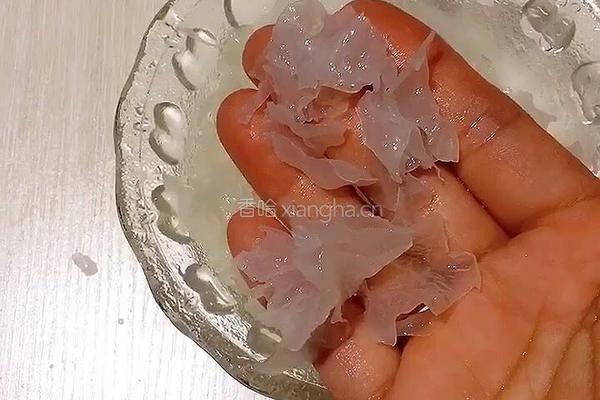 紫薯红枣银耳羹的做法图解4
