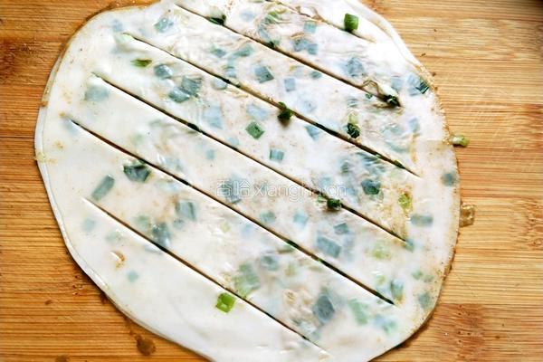 饺子皮葱油饼的做法图解12