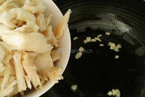 平菇炒西兰花的做法图解6