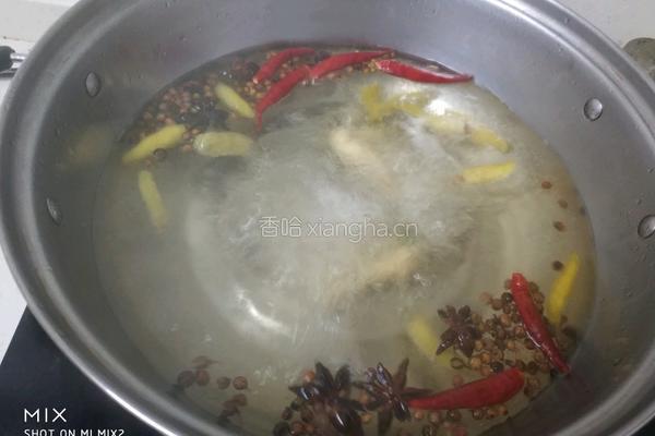 泡椒凤爪的做法图解8