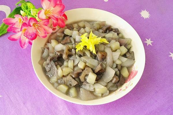 洋葱藕丁炒土豆的做法图解15