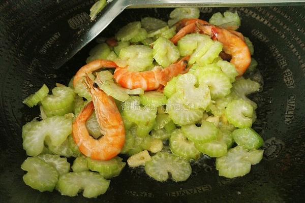 芹菜炒虾的做法图解9