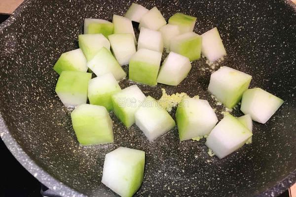 虾皮烩冬瓜的做法图解6