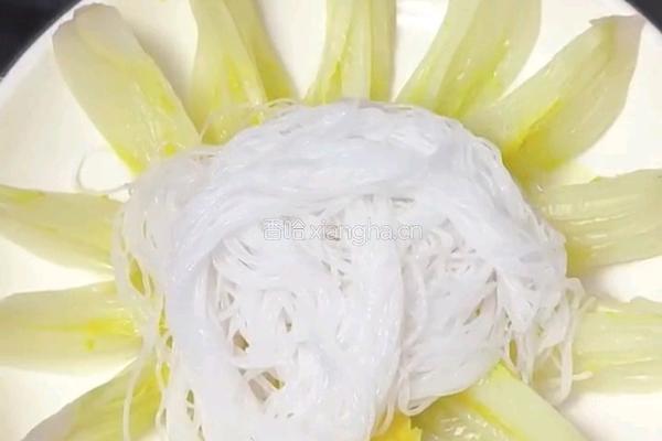 蒜蓉粉丝娃娃菜的做法图解6