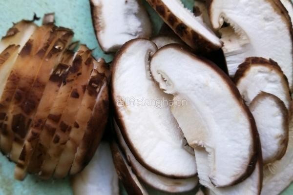 黄瓜金针菇汤的做法图解5