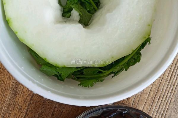 冬瓜木耳汤的做法图解1
