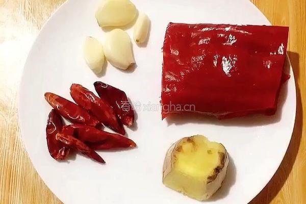 辣味菜花的做法图解2