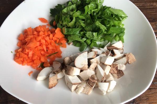 香菇鸡肉粥的做法图解4