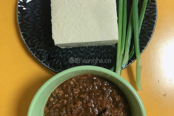 香煎泡嫩笋豆腐的做法图解1