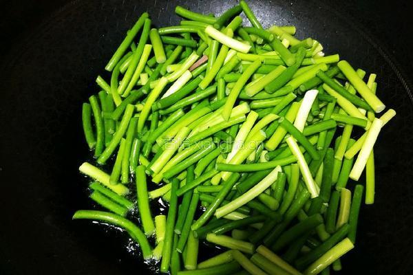 蒜薹炒鸡蛋的做法图解12