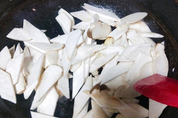 杏鲍菇炒肉片的做法图解18