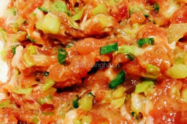 猪肉芹菜馄饨的做法图解4