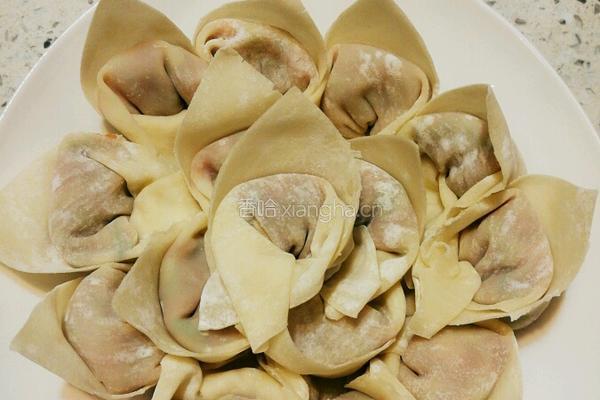 猪肉芹菜馄饨的做法图解5