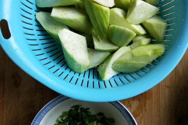 毛豆炒丝瓜的做法图解5