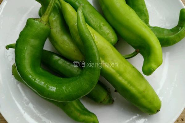酸菜炒腰花的做法图解2