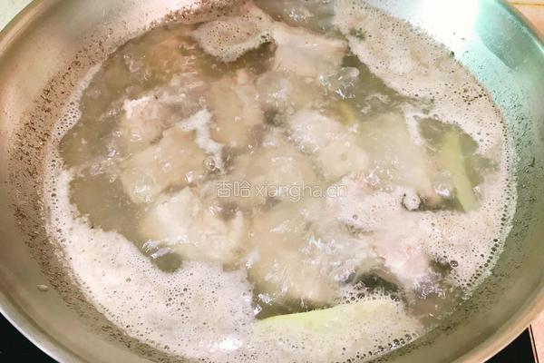 薏仁冬瓜排骨汤的做法图解4