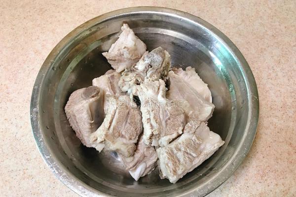薏仁冬瓜排骨汤的做法图解5