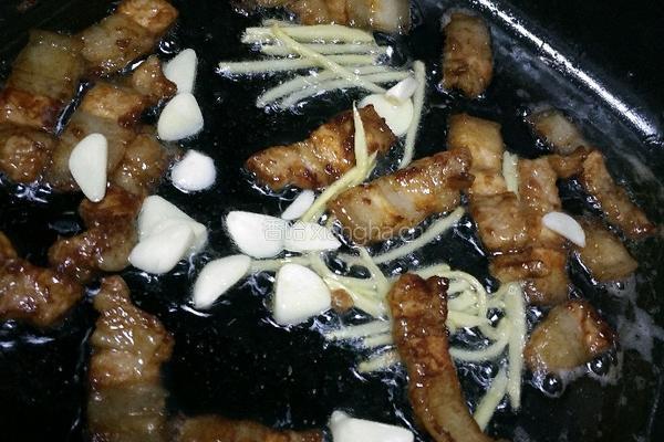 五花肉豆角焖面的做法图解5