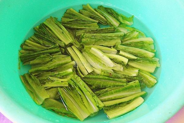 清炒油麦菜的做法图解2