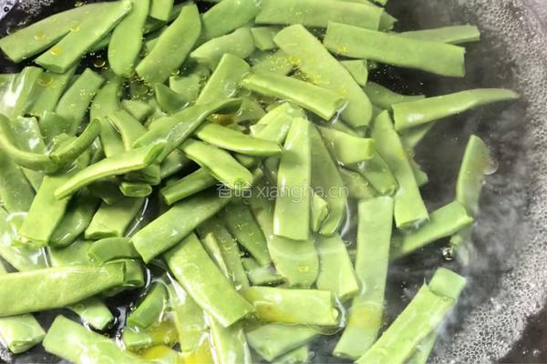 腊味四季豆的做法图解3