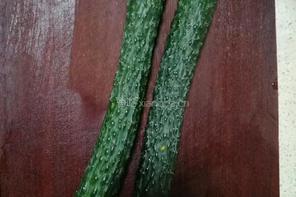 黄瓜肉片汤的做法图解3