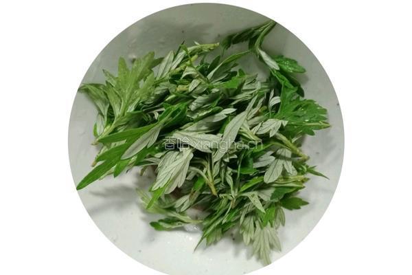 防感冒版艾叶蛋汤的做法图解2