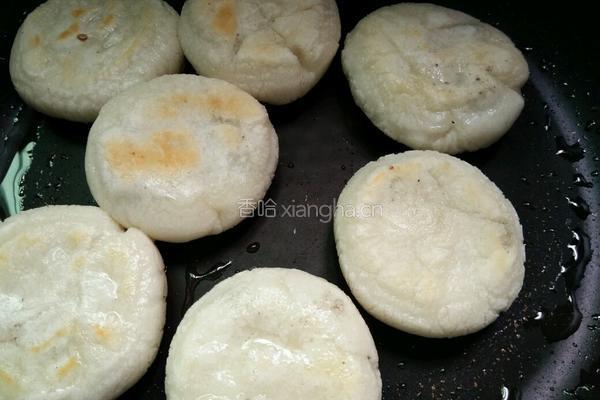 黑芝麻糯米饼的做法图解10