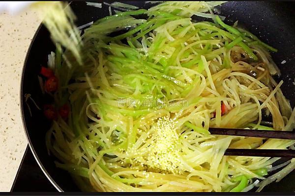酸辣青椒土豆丝的做法图解14