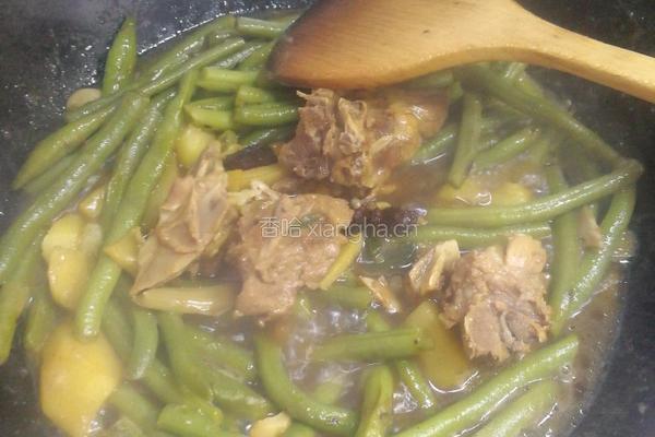 排骨炖豆角焖面的做法图解13