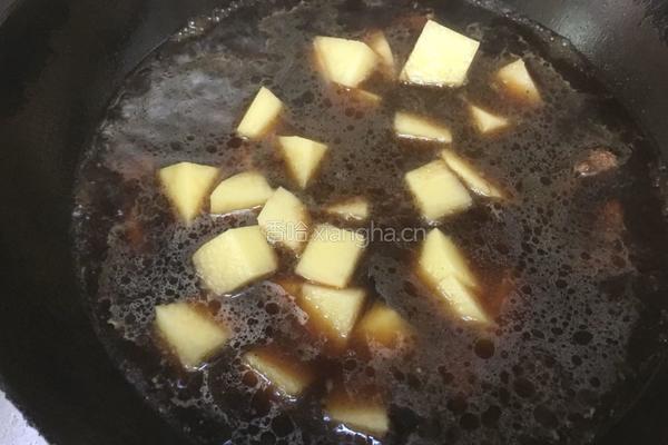 土豆烧肉的做法图解6