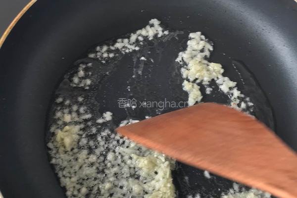 蒜蓉粉丝蒸扇贝的做法图解6