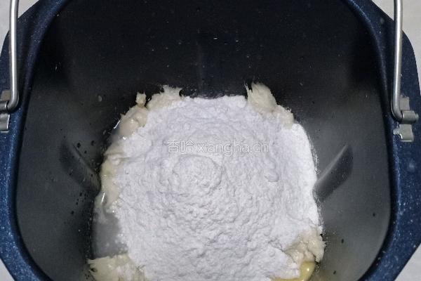 奶昔面包的做法图解2