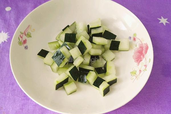 冬瓜皮玫瑰花茶的做法图解2