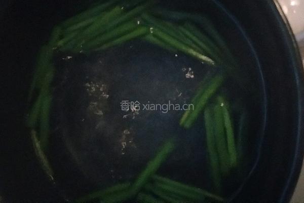 葱花清汤面的做法图解4