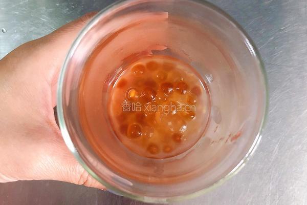 焦糖珍珠红茶拿铁的做法图解4