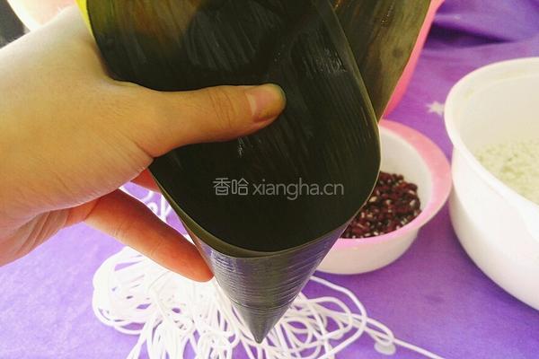 西米红豆三角粽的做法图解7