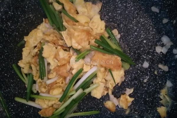 鸡蛋火腿炒饭的做法图解4