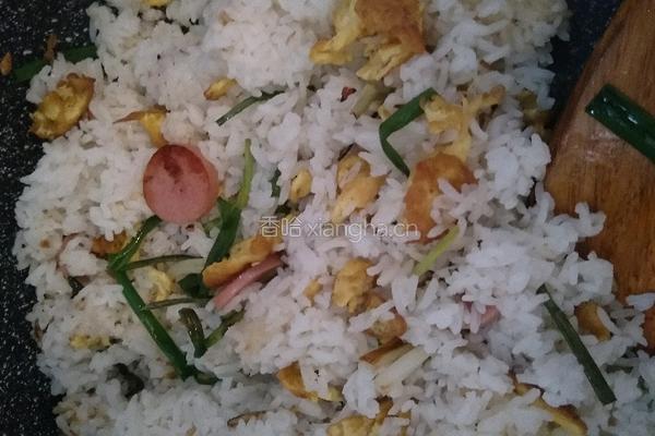 鸡蛋火腿炒饭的做法图解6