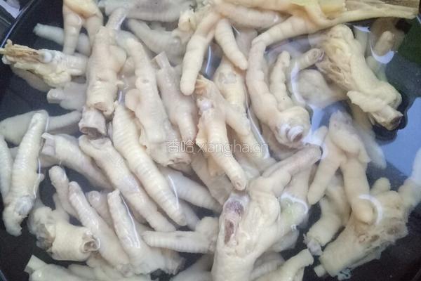 柠檬酸辣鸡爪的做法图解2