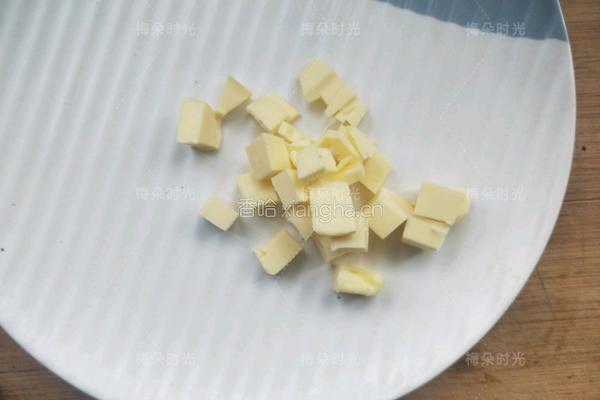 豆沙面包卷的做法图解1