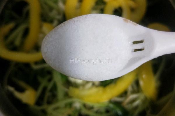 炝拌黑豆苗的做法图解10