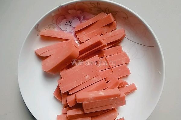 青椒炒火腿的做法图解3