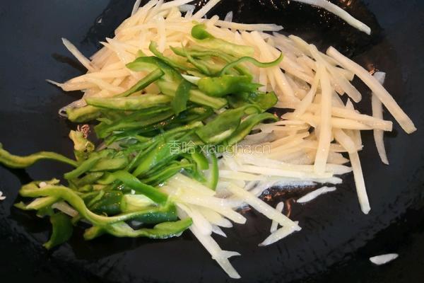 青椒土豆丝的做法图解8