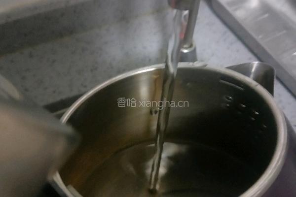 大玫瑰薄荷茶的做法图解3