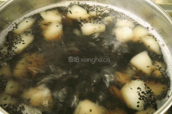 芝麻冰糖雪梨的做法图解6