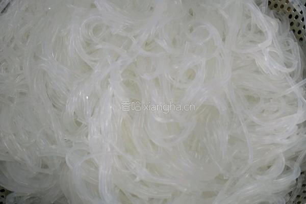 蒜蓉小龙虾粉丝（内附详细清洗小龙虾教程）的做法图解3