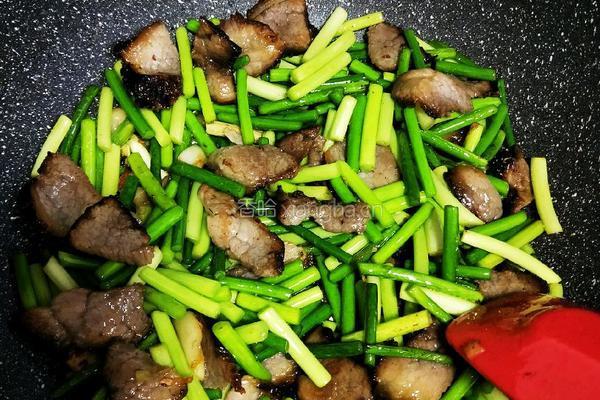 蒜薹炒腊肉的做法图解10
