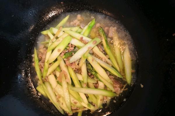 芦笋肉沫的做法图解10