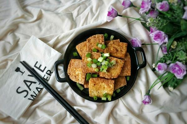 脆皮孜然豆腐块的做法图解8
